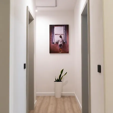 Alice Apartment